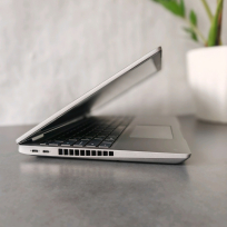 Laptop Dell Latitude 5521 i7 2.5 11850H 16GB 256GB SSD 15.6" FHD Windows 11 Pro Refurbished Klasa A [POLEASINGOWY]